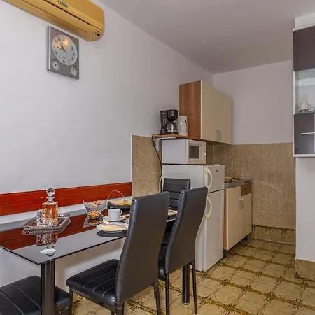 Apartman With Parking Space Dramalj, Crikvenica - 18262 *