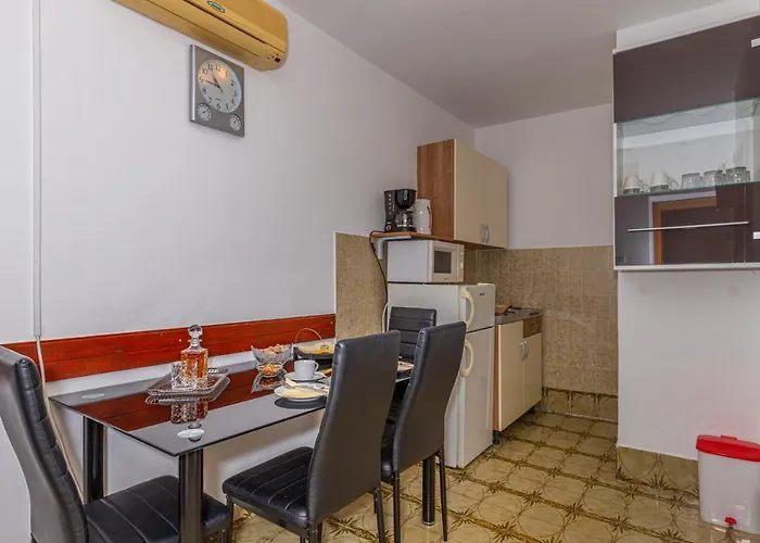 Apartament With Parking Space Dramalj, Crikvenica - 18262 *