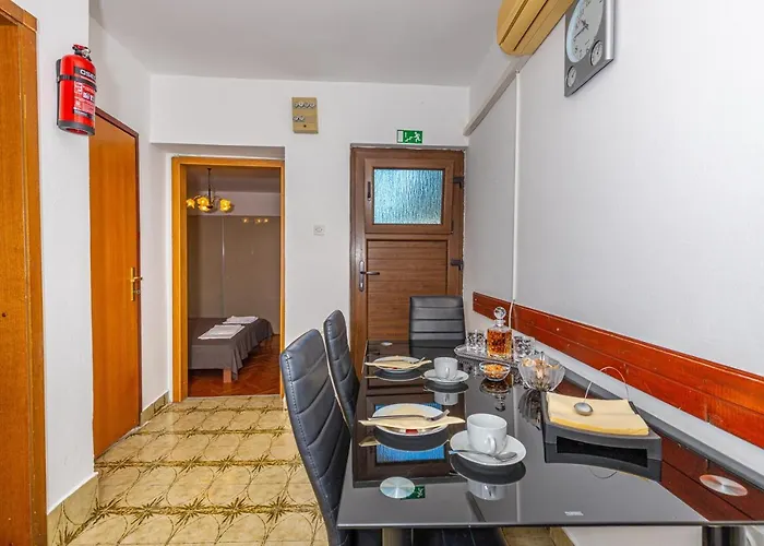 Apartament With Parking Space Dramalj, Crikvenica - 18262 *